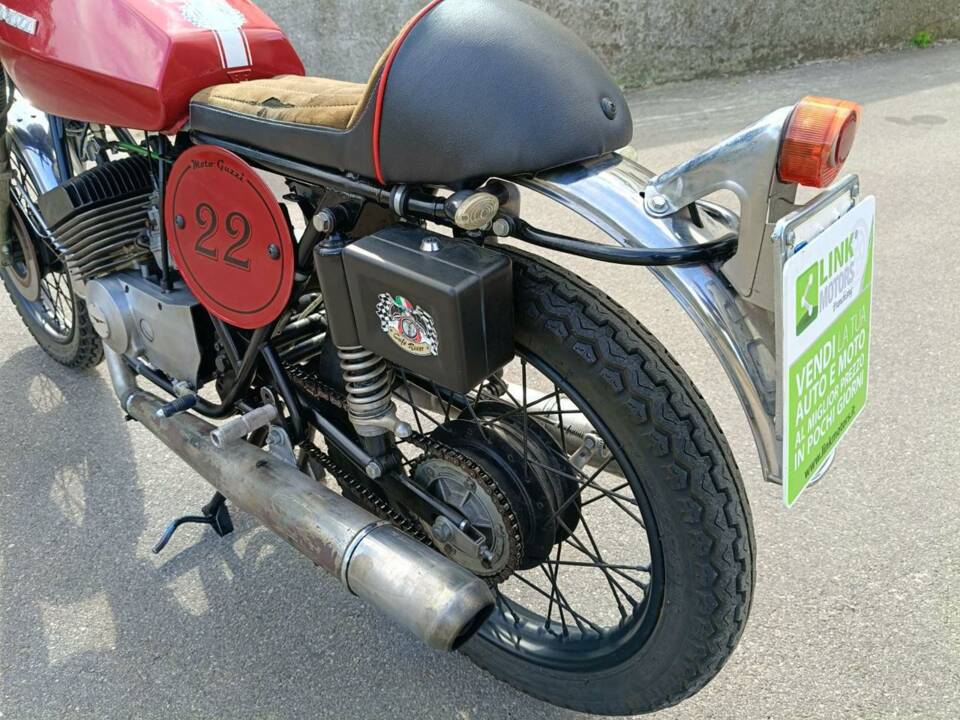 Immagine 44/45 di Moto Guzzi 254 (1976)