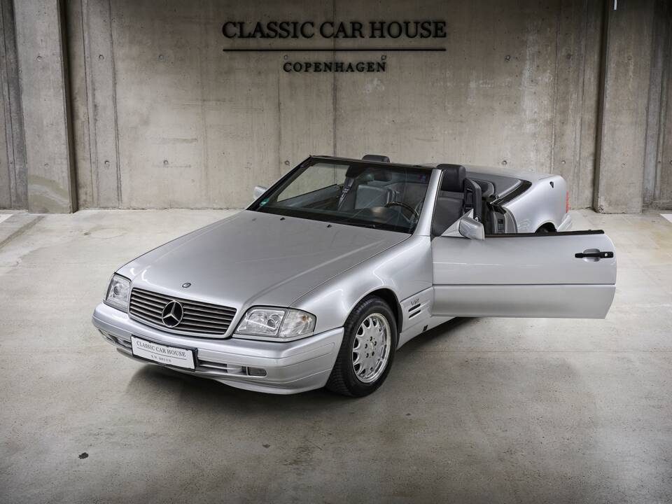 Immagine 17/95 di Mercedes-Benz SL 600 (1998)