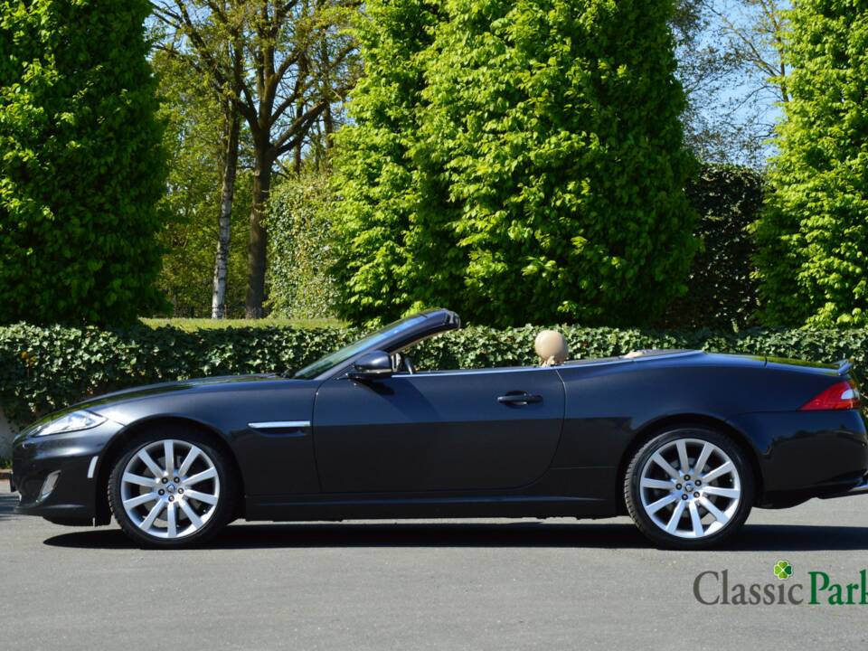 Image 2/50 de Jaguar XK (2012)