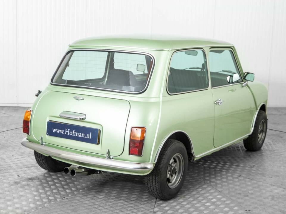 Image 25/50 of Austin Mini 1000 (1983)