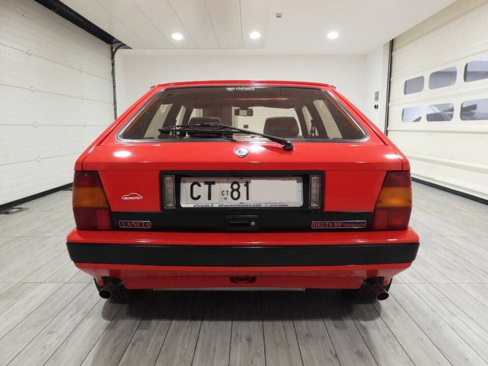 Bild 5/7 von Lancia Delta (1988)