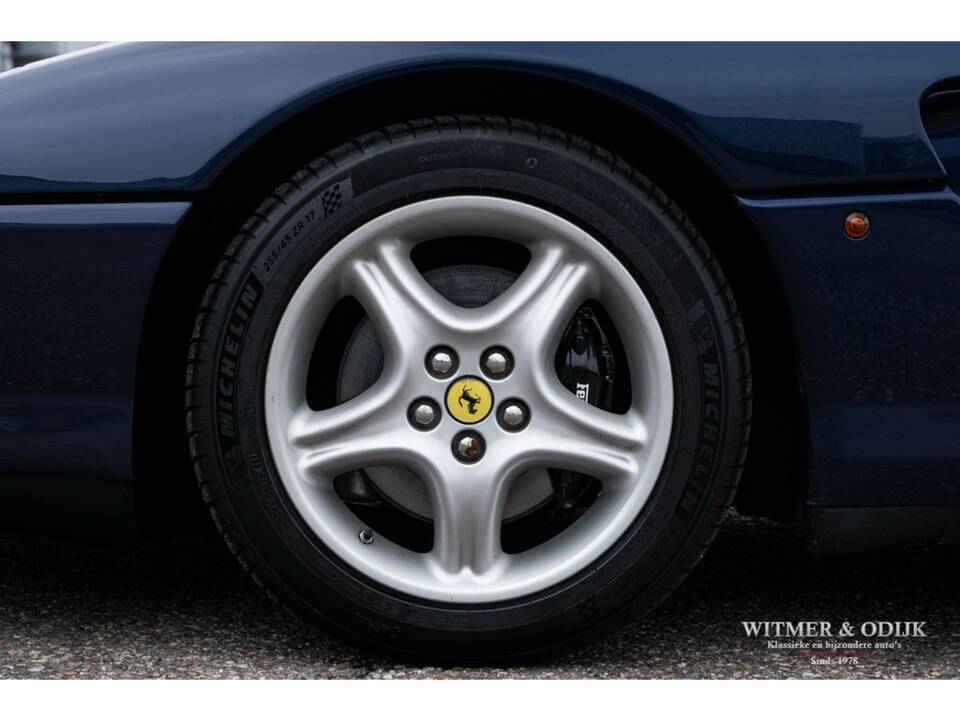 Image 24/29 of Ferrari 456 GT (1996)
