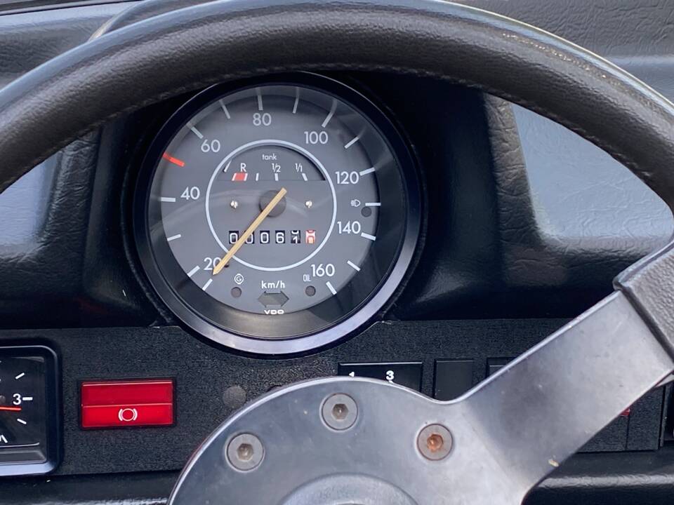 Image 28/96 of Volkswagen Beetle 1303 (1980)