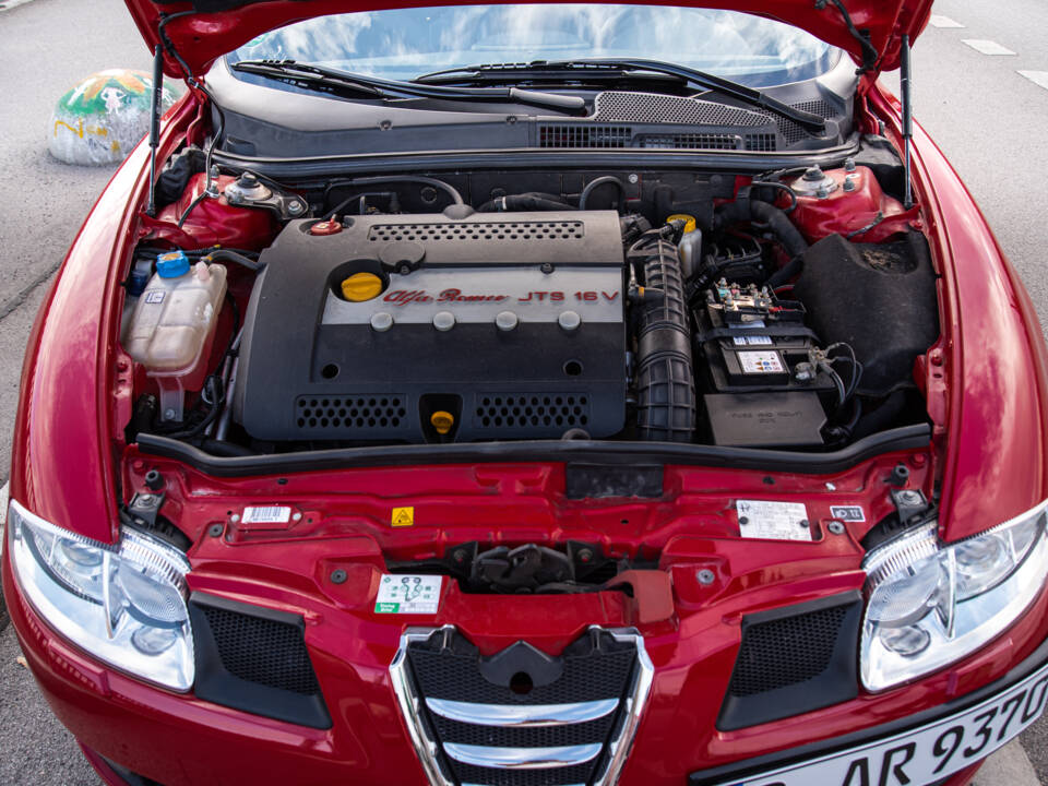 Afbeelding 31/40 van Alfa Romeo GT 2.0 JTS (2004)