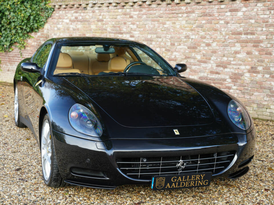 Immagine 46/50 di Ferrari 612 Scaglietti (2006)