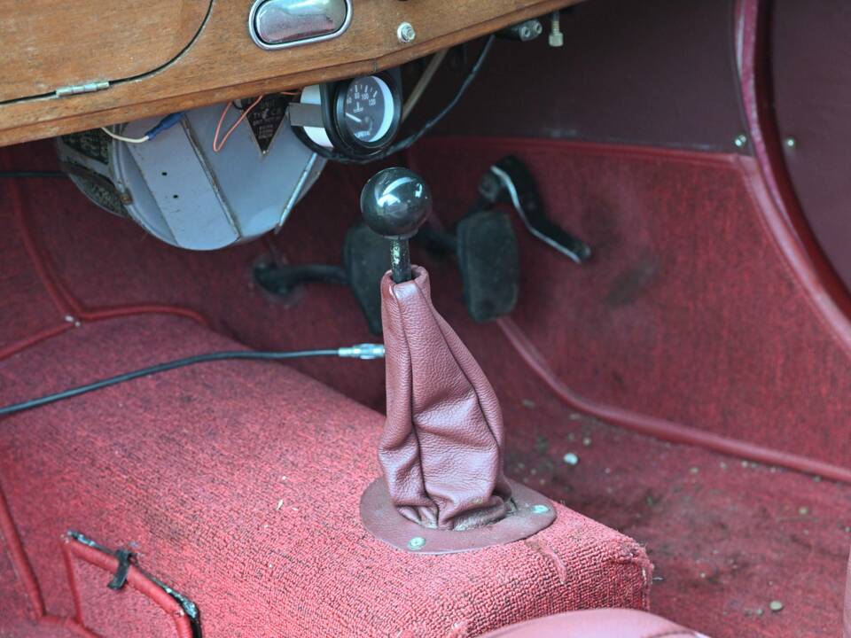 Immagine 38/50 di Alvis TA 14 Duncan Sports (1948)