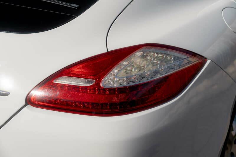 Bild 40/50 von Porsche Panamera 4S (2010)