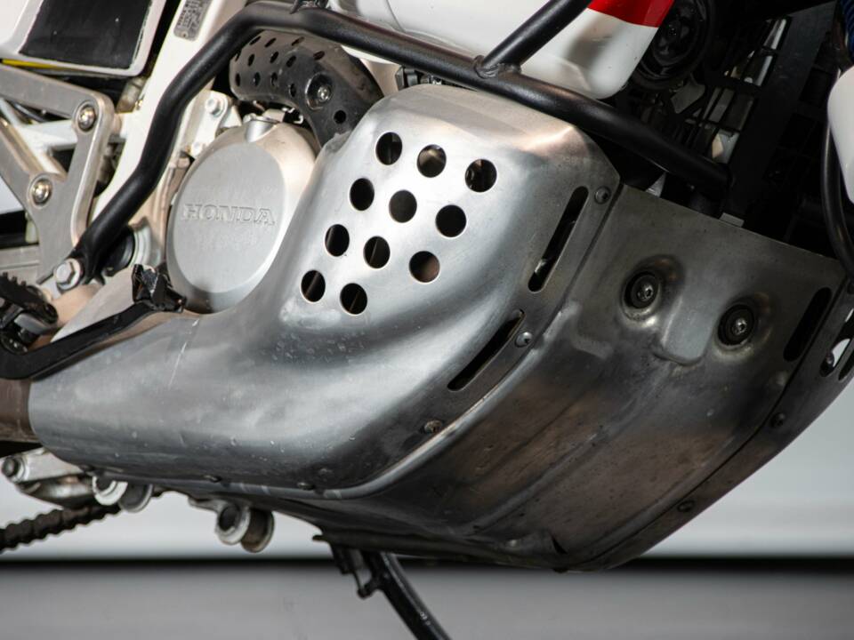 Image 45/50 of Honda DUMMY (1990)