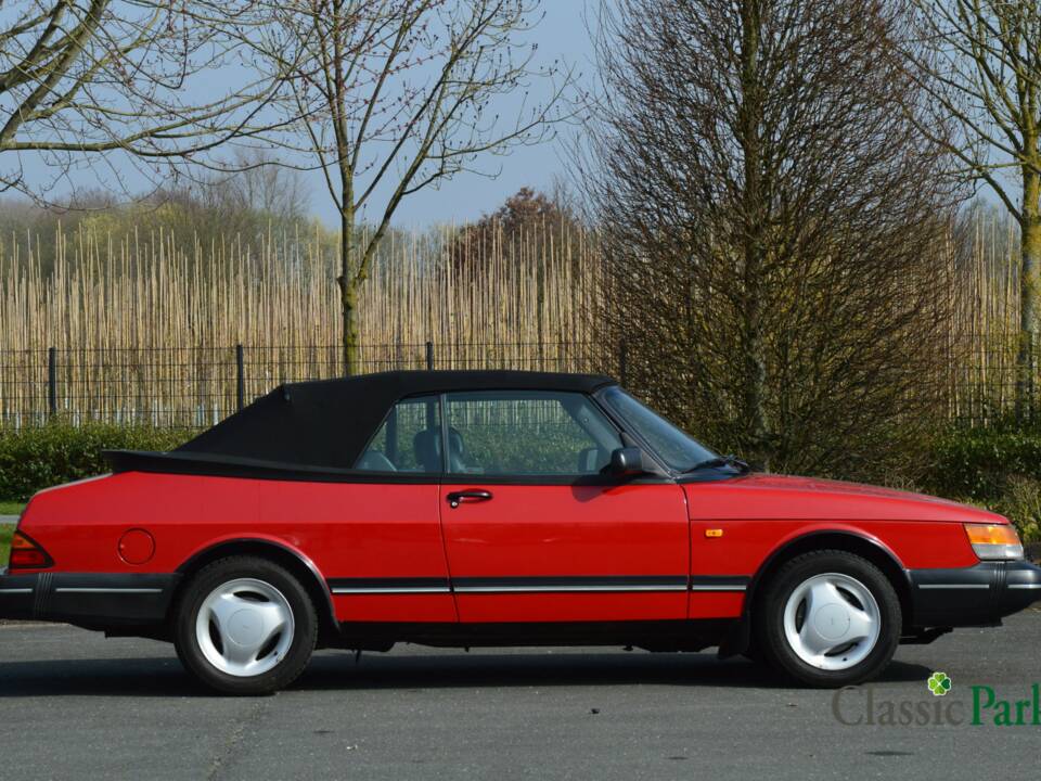 Bild 21/50 von Saab 900 2.0i 16V (1993)