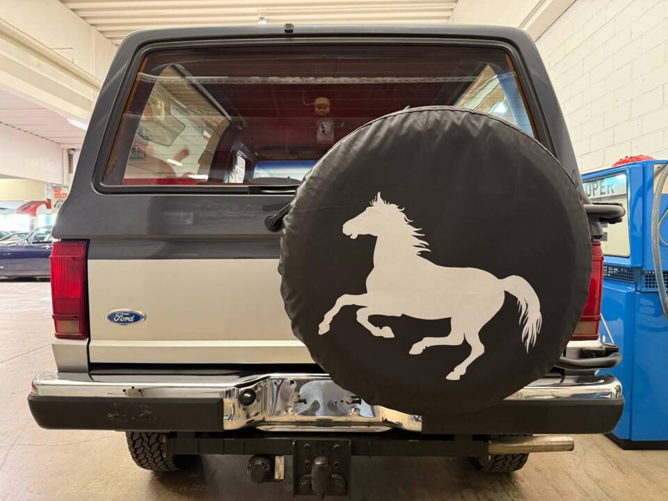 Image 14/18 de Ford Bronco (1988)