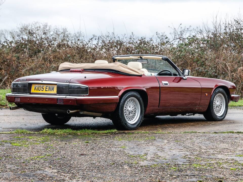 Image 3/50 of Jaguar XJS 5.3 V12 (1993)