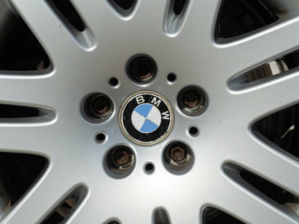 Image 22/50 de BMW 745Li (2001)