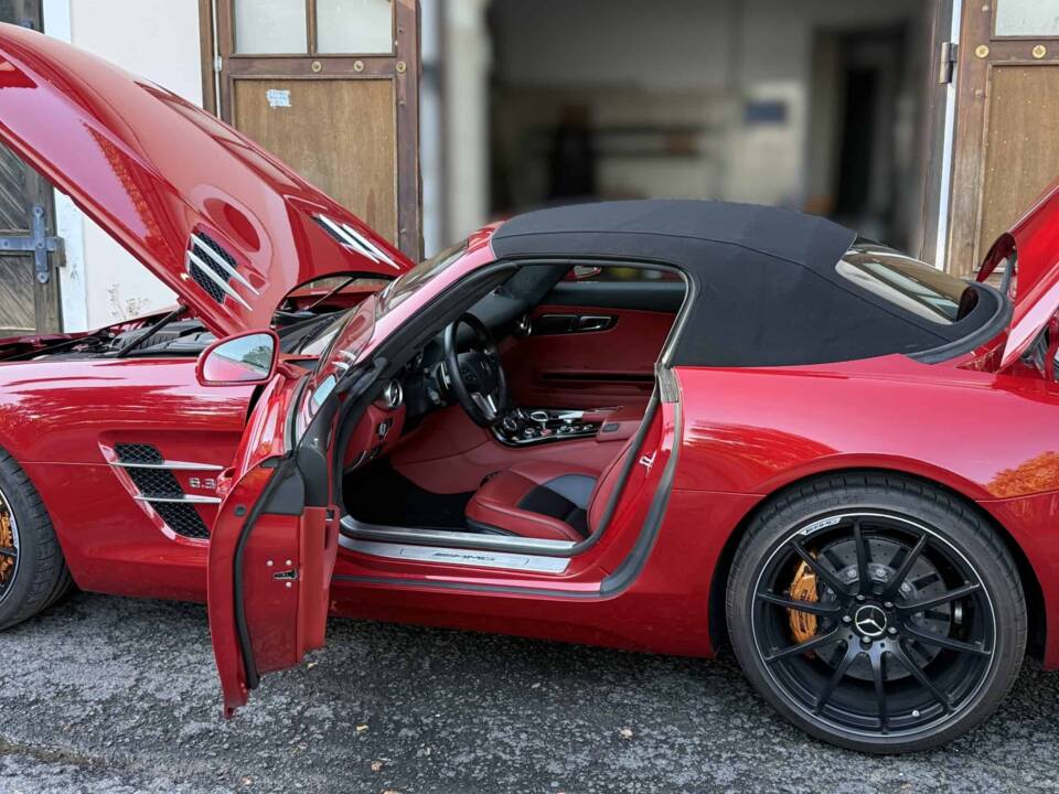 Bild 1/46 von Mercedes-Benz SLS AMG Roadster (2012)