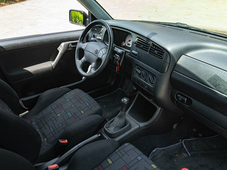 Immagine 20/45 di Volkswagen Golf IV 1.6 (1997)
