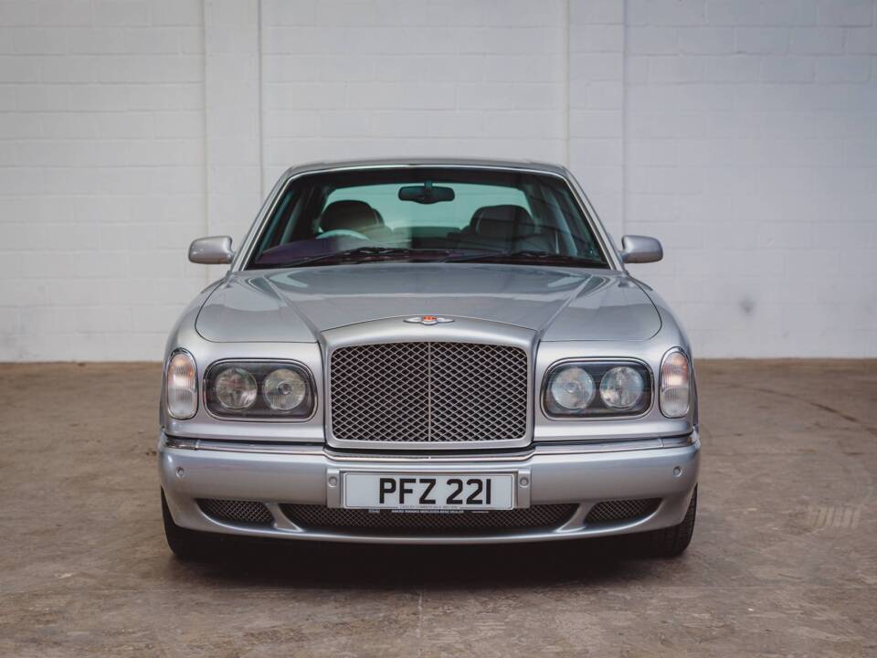 Image 6/8 de Bentley Arnage Red Label (2000)