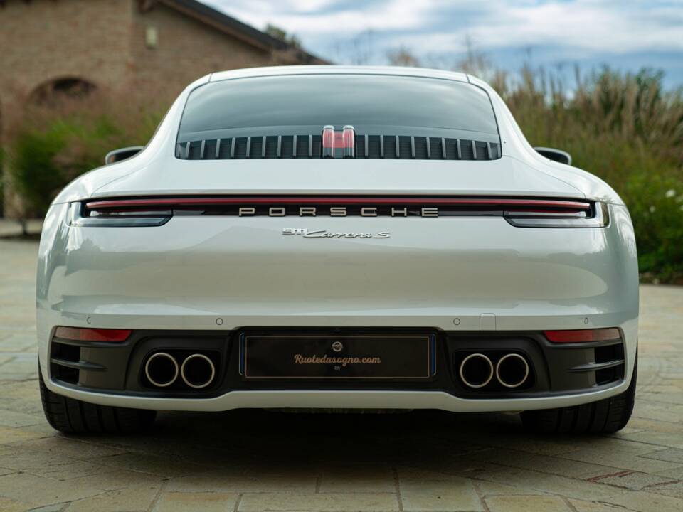 Immagine 15/50 di Porsche 911 Carrera S (2019)