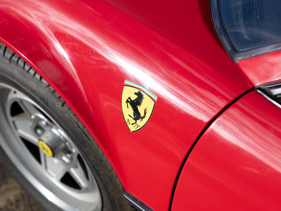 Bild 9/50 von Ferrari 308 GTBi Quattrovalvole (1983)
