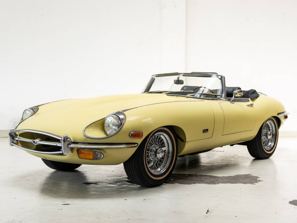 Immagine 1/32 di Jaguar E-Type (1969)