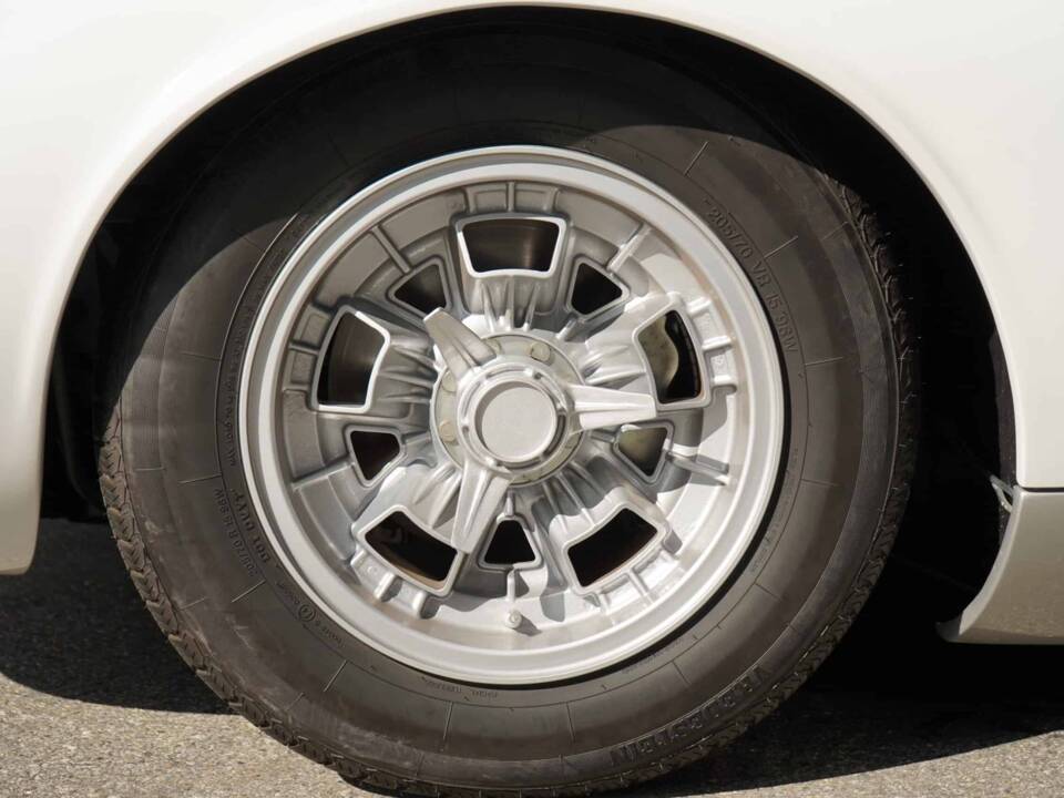 Afbeelding 23/74 van Lamborghini Miura P 400 (1968)