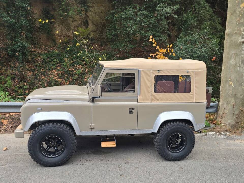 Afbeelding 16/21 van Land Rover Defender 90 (1997)
