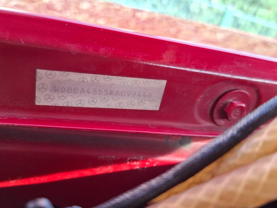 Image 10/13 of Mercedes-Benz 560 SL (1989)