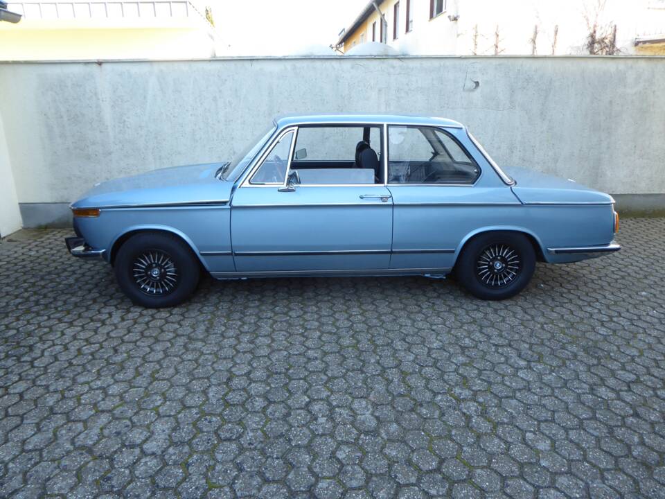 Image 1/9 of BMW 2002 (1974)