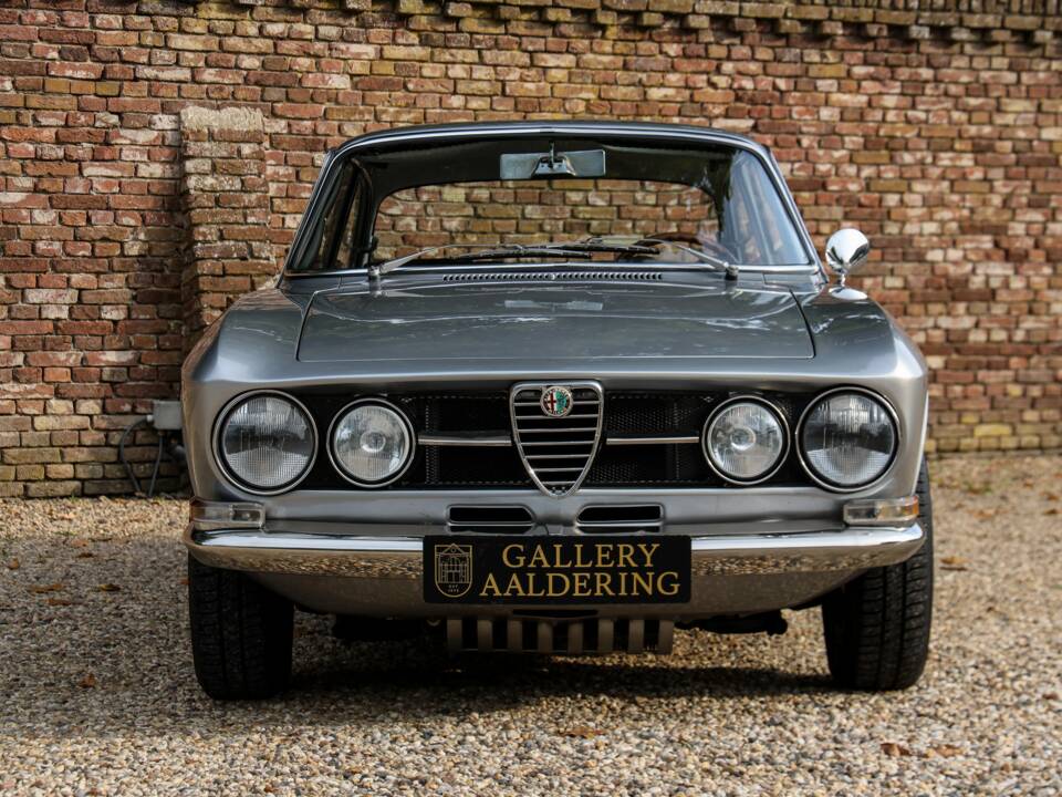 Afbeelding 28/50 van Alfa Romeo 1750 GT Veloce (1969)