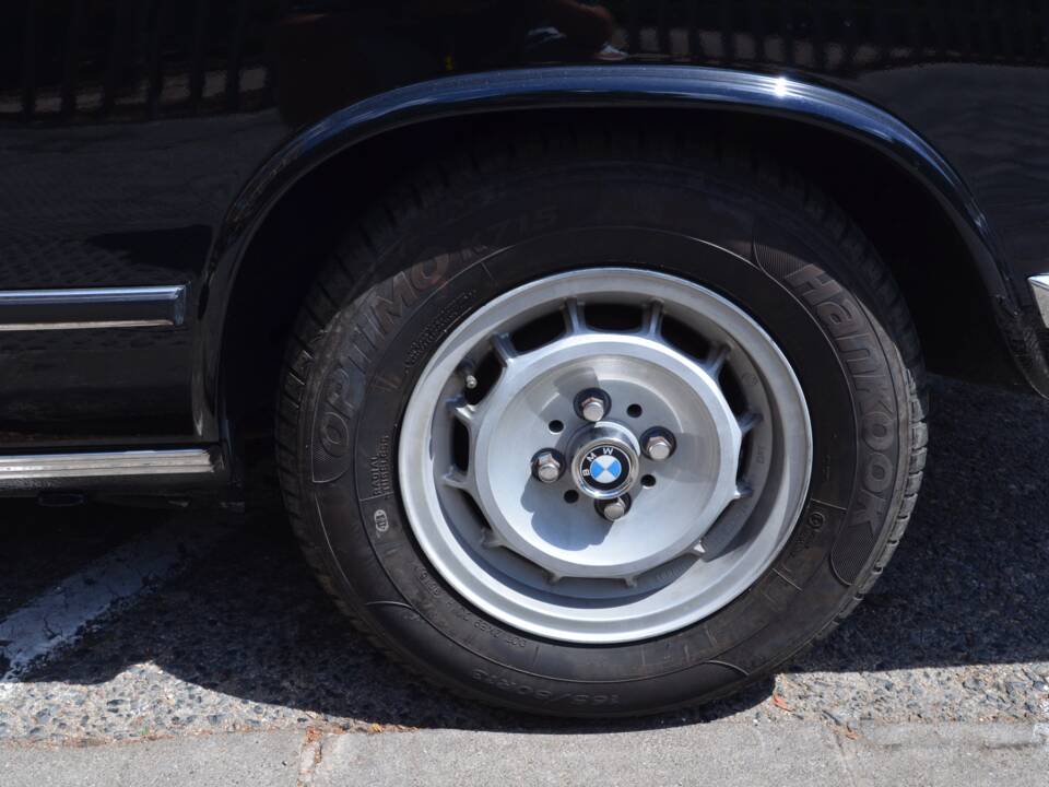 Image 17/55 de BMW 2002 (1975)