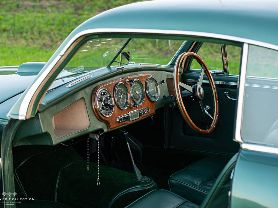 Image 7/20 of Aston Martin DB 2 (1951)