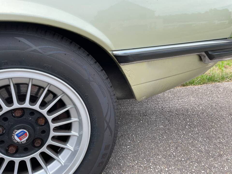 Image 9/100 de BMW 528i (1980)