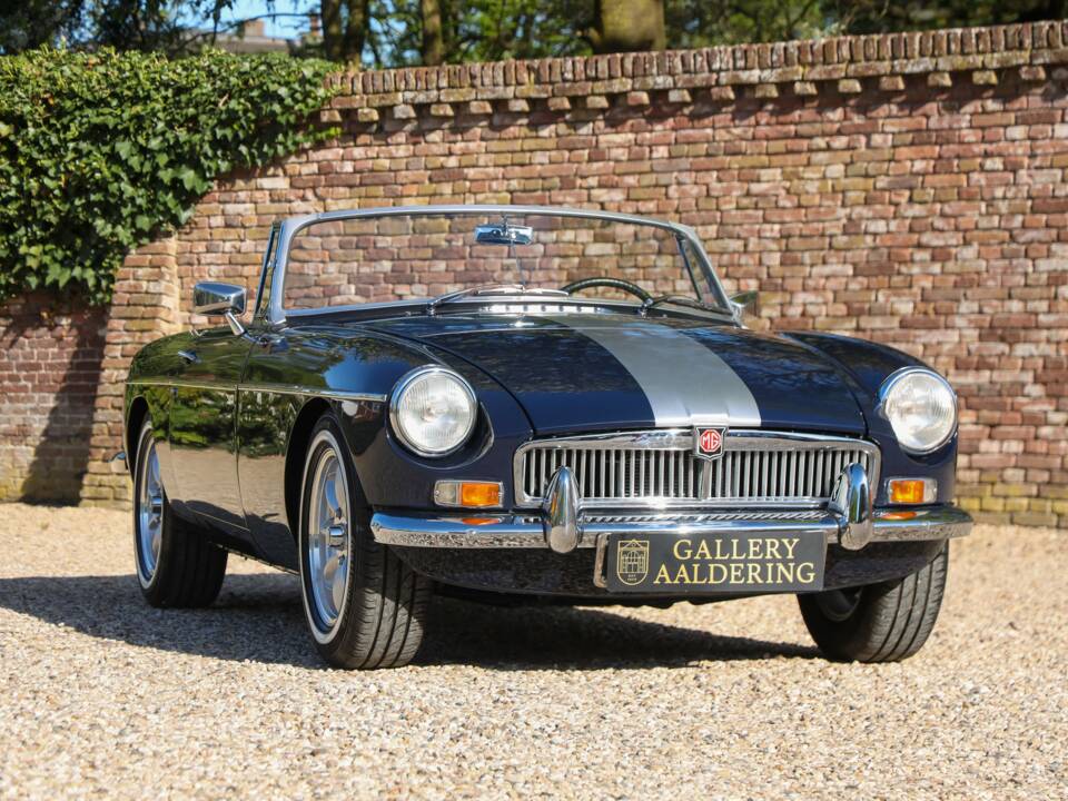 Image 33/50 de MG MGB (1966)