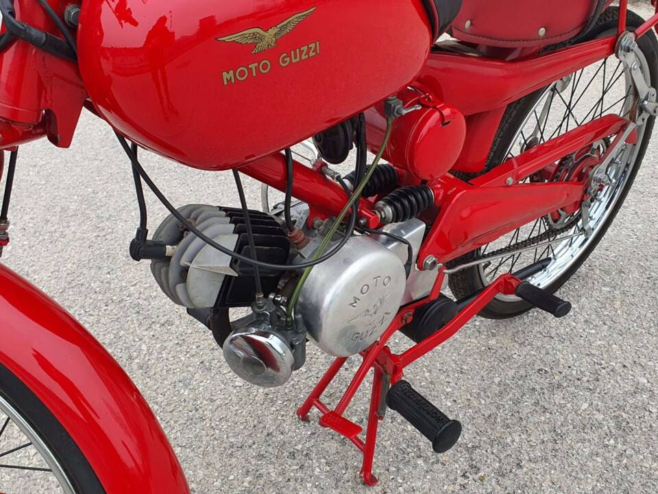 Image 19/24 of Moto Guzzi DUMMY (1960)