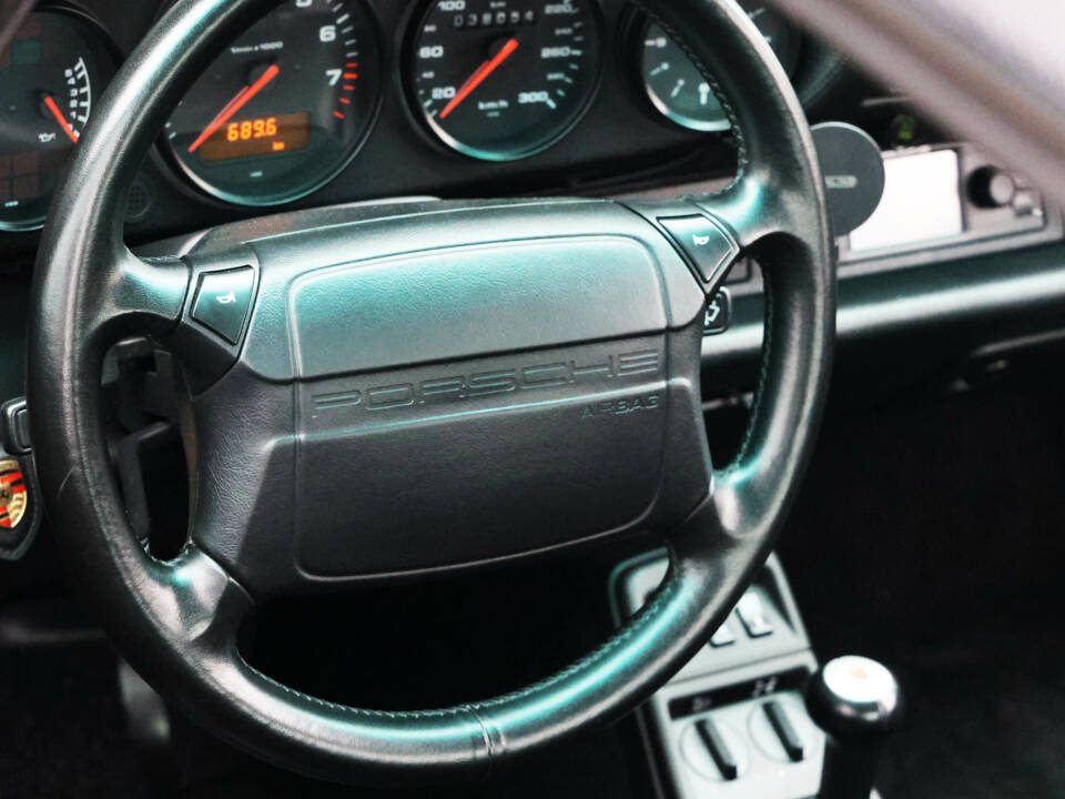 Image 43/57 of Porsche 911 Carrera 4 (1992)