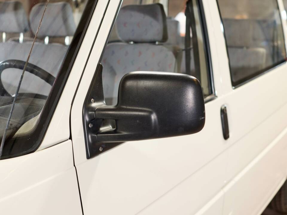 Image 53/56 of Volkswagen T4 Kombi 2.0 (1998)