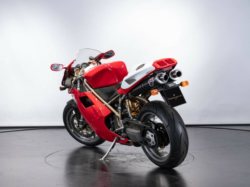 Immagine 2/43 di Ducati 996 SPS (1999)