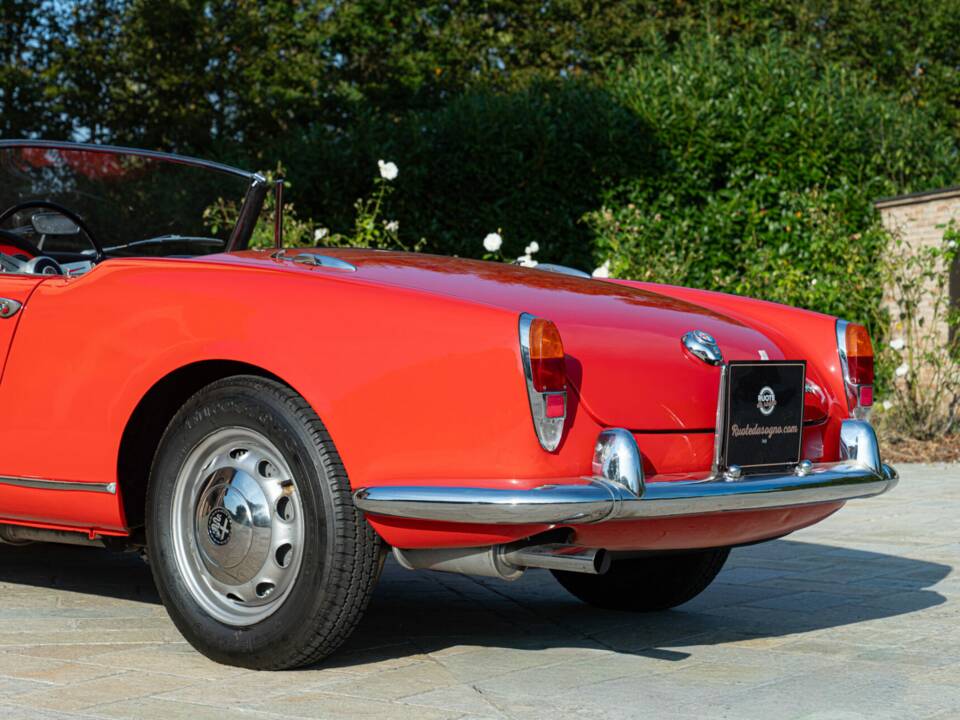 Immagine 20/50 di Alfa Romeo Giulia 1600 Spider (1964)