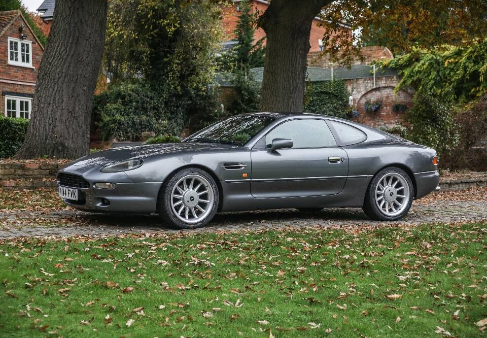Image 3/34 of Aston Martin DB 7 (1999)