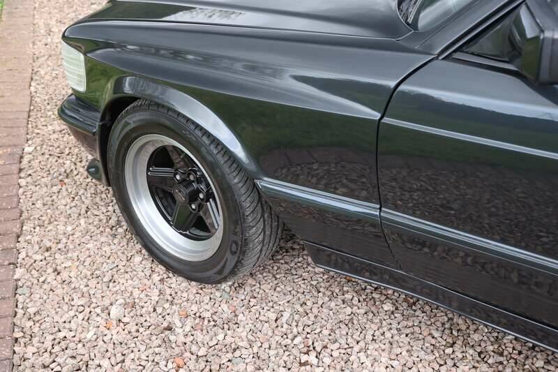 Image 44/50 of Mercedes-Benz 560 SEC 6.0 AMG (1989)