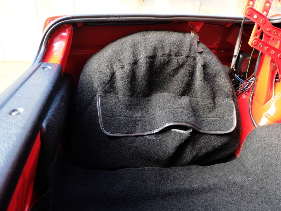 Image 69/75 de Volvo 240 (1986)