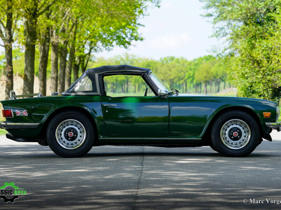 Image 37/52 of Triumph TR 6 (1973)