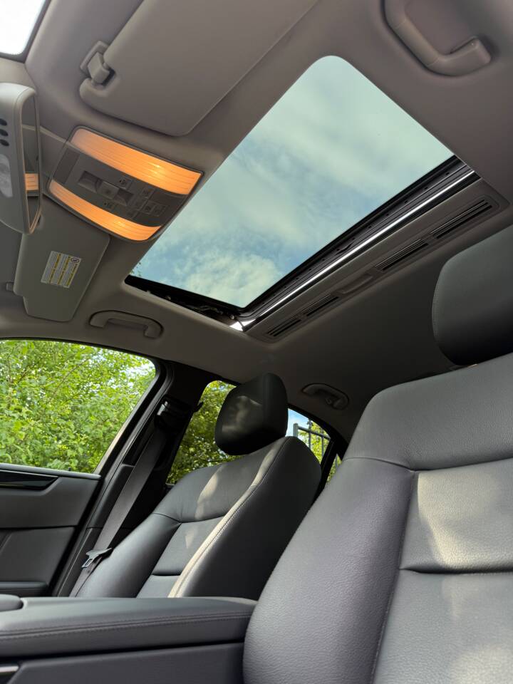 Image 10/14 de Mercedes-Benz E 500 4MATIC (2009)