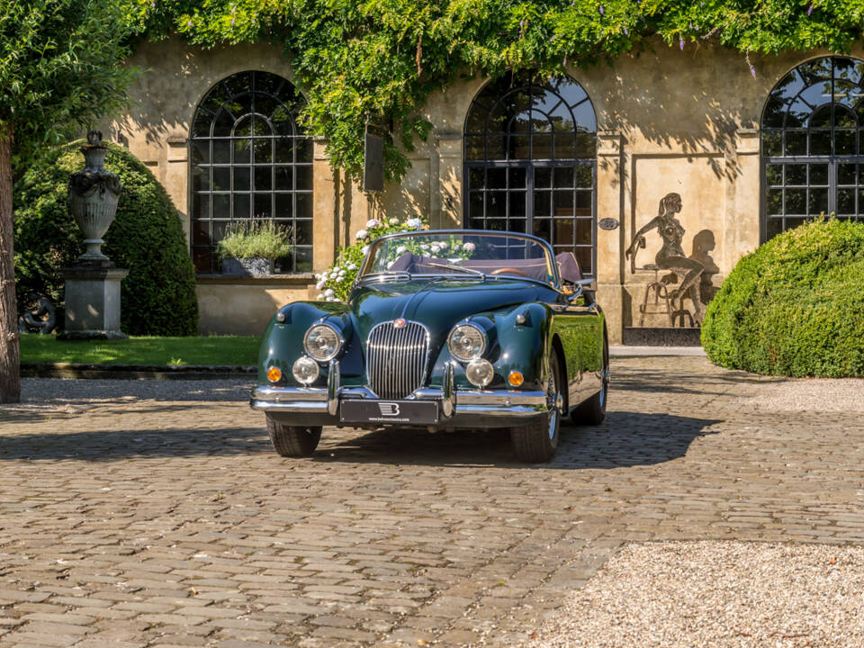 Image 15/37 of Jaguar XK 150 3.8 S OTS (1959)