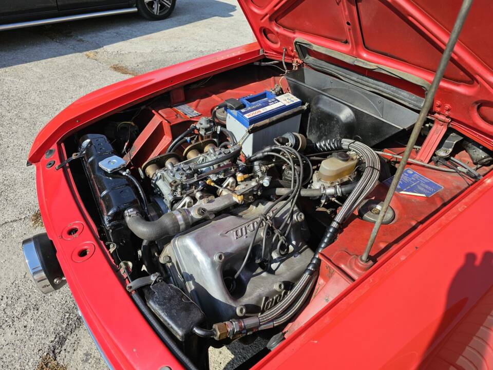 Image 38/56 of Lancia Fulvia 1.3 S (1975)