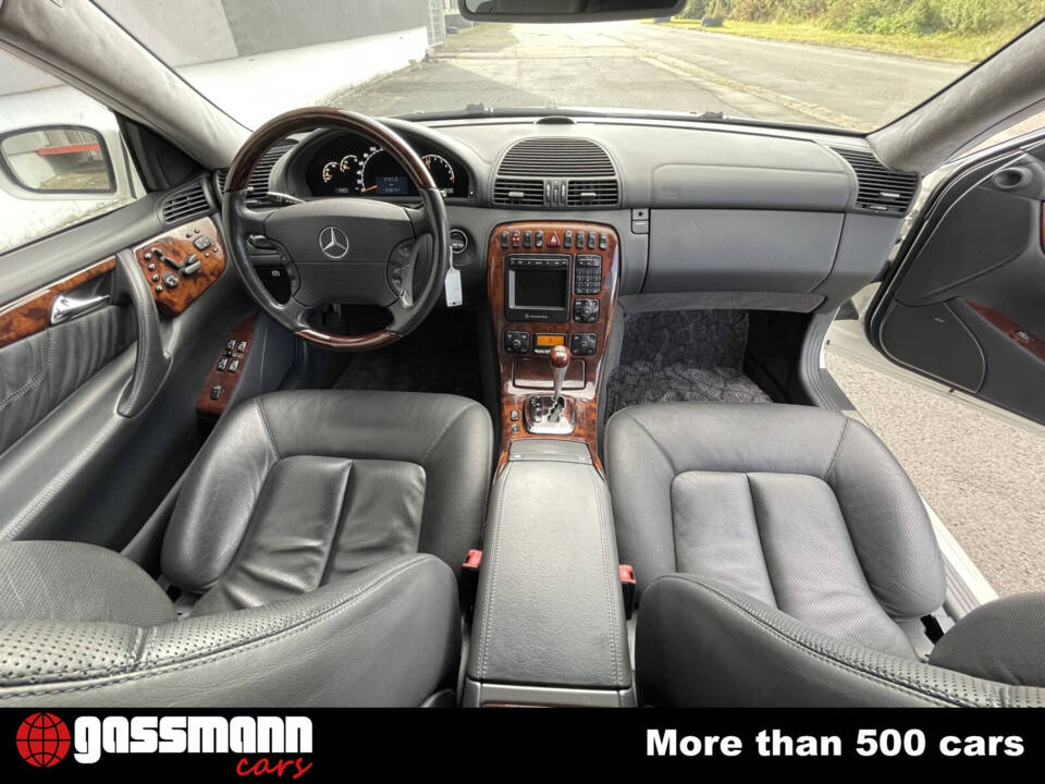 Immagine 8/15 di Mercedes-Benz CL 600 (2002)