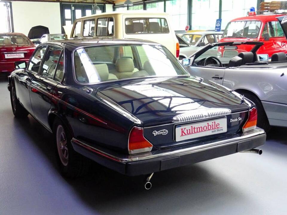 Bild 5/20 von Daimler Double Six (1988)