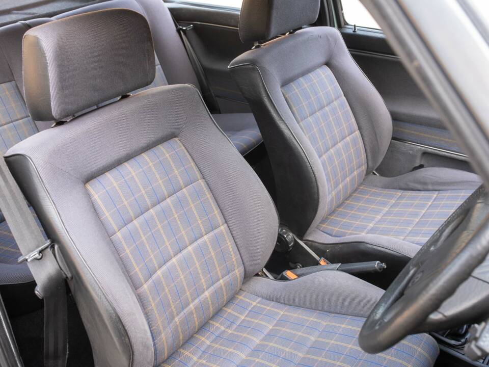 Imagen 36/50 de Volkswagen Golf Mk II Gti 1.8 (1988)