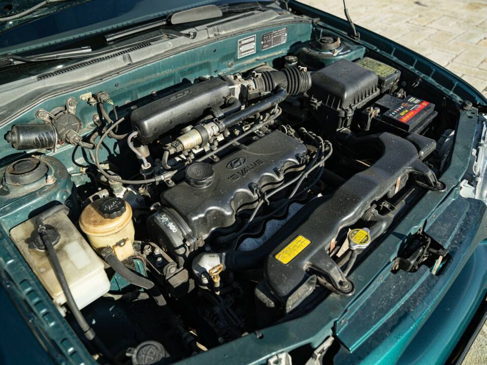 Image 41/46 de Hyundai Accent 1.3 (1997)