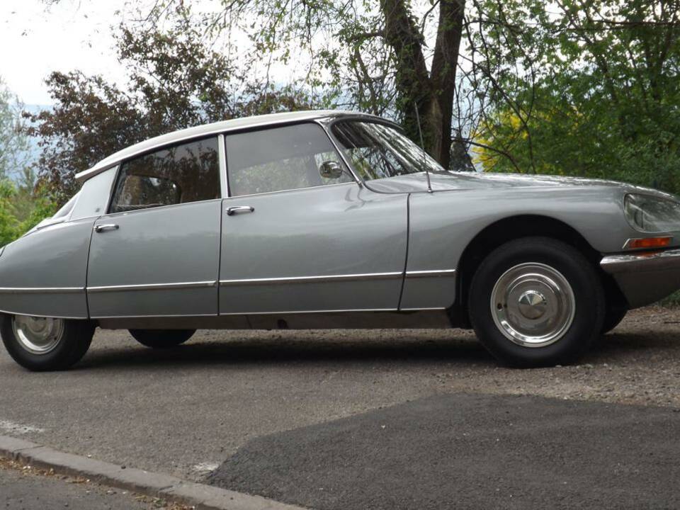 Imagen 23/35 de Citroën DS 21 Pallas (1969)