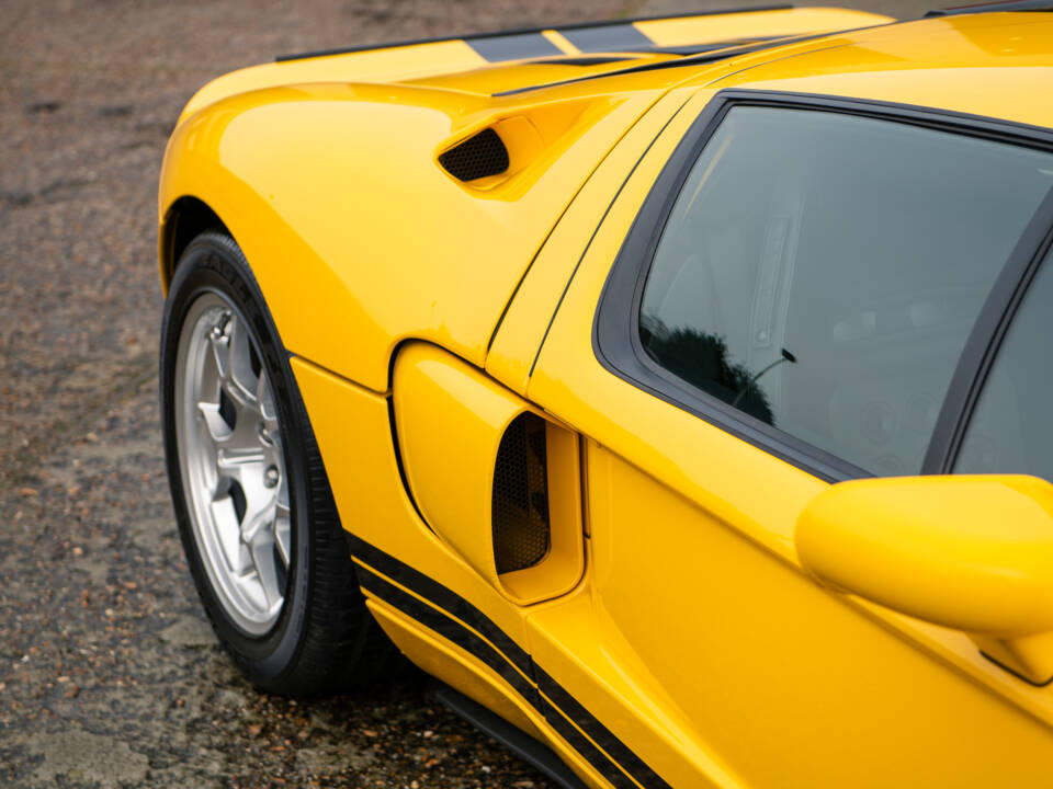Imagen 19/39 de Ford GT (2005)