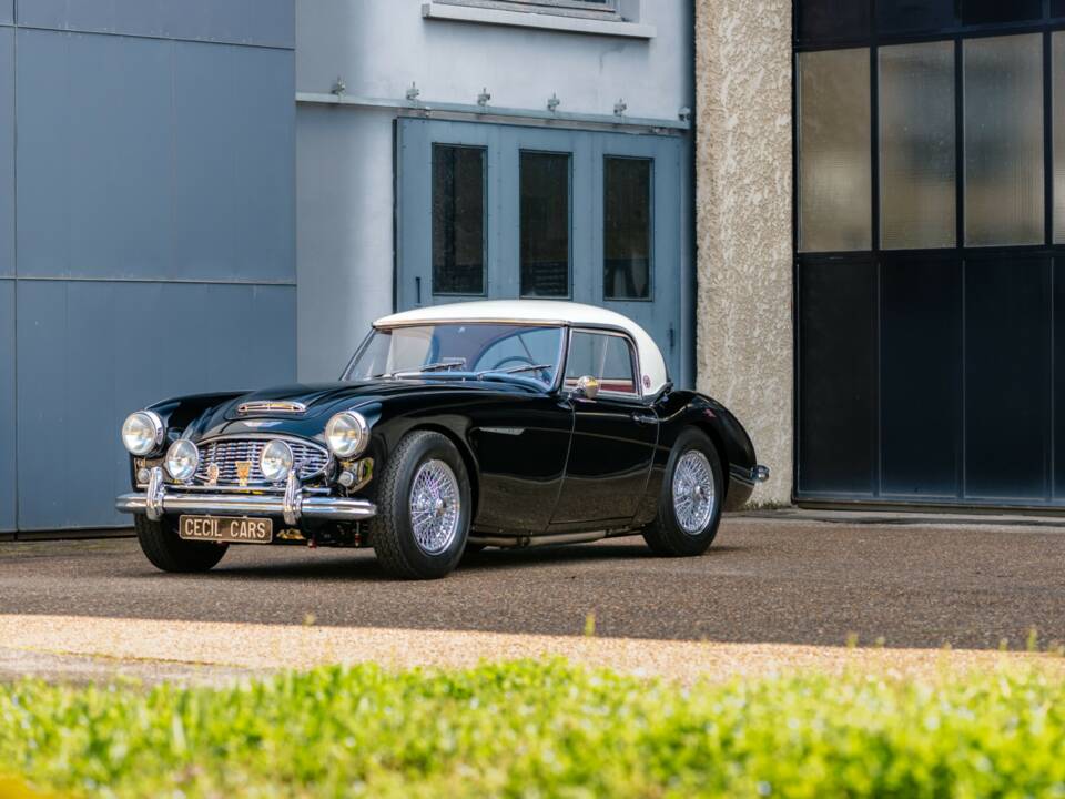 Image 1/50 of Austin-Healey 3000 Mk II (BN7) (1962)